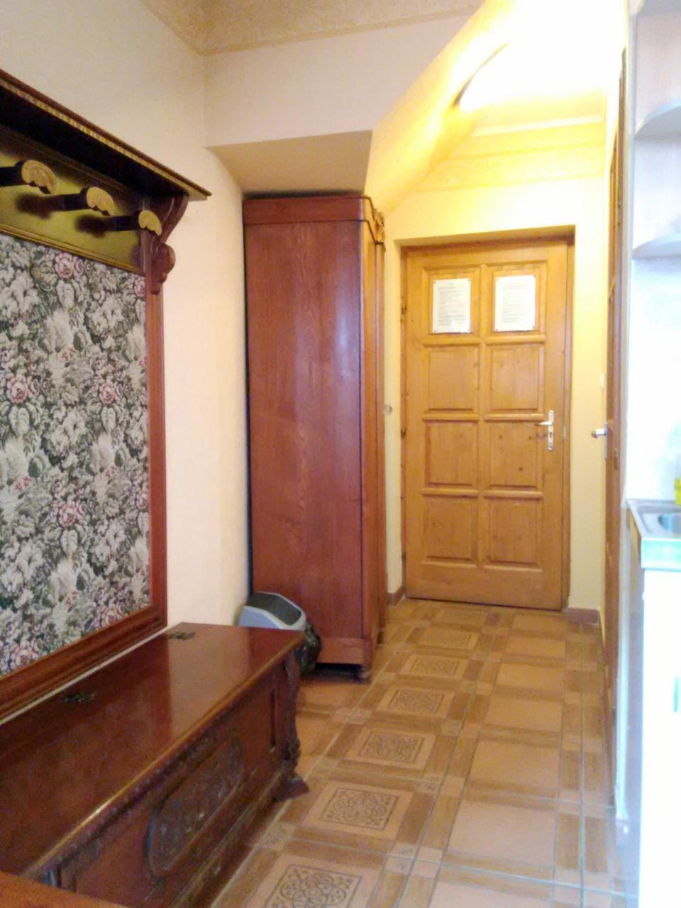 Burg Apartmanház Gyula Ngoại thất bức ảnh