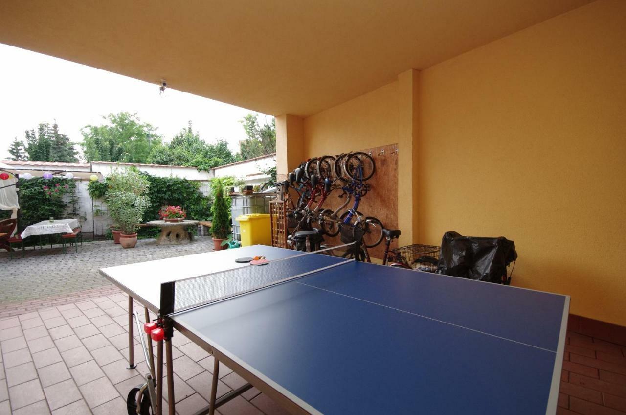 Burg Apartmanház Gyula Ngoại thất bức ảnh