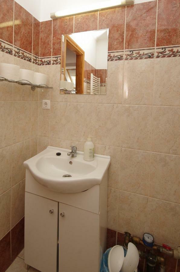 Burg Apartmanház Gyula Ngoại thất bức ảnh